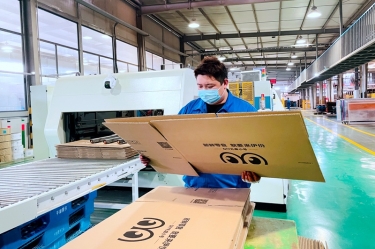 助力守“沪”，同心抗“疫”|  平湖景包高质、保量赶制上海民生包管物资的配套纸箱