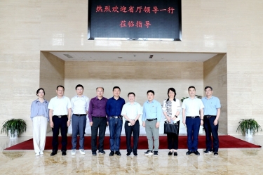 省人力社保厅二级巡视员陈荣华一行莅临5163银河手机版纸业调研人才事情